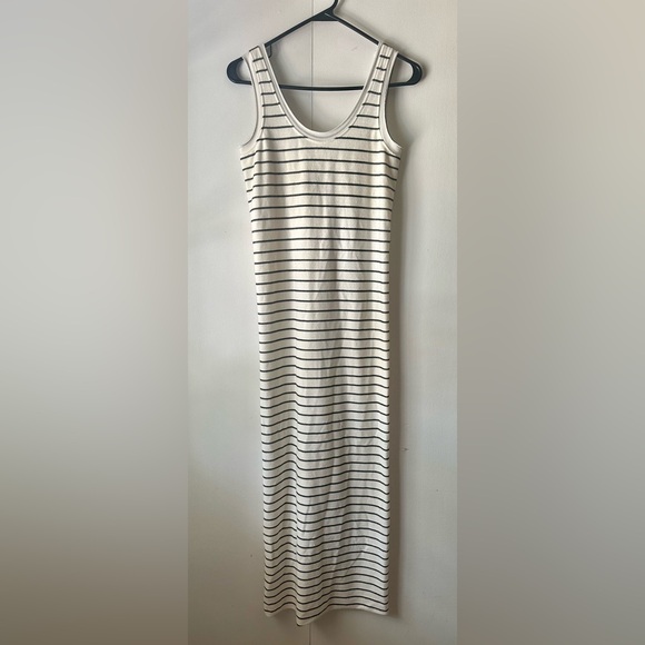 T-shirt black and white stripped maxi dress size small - Picture 1 of 6